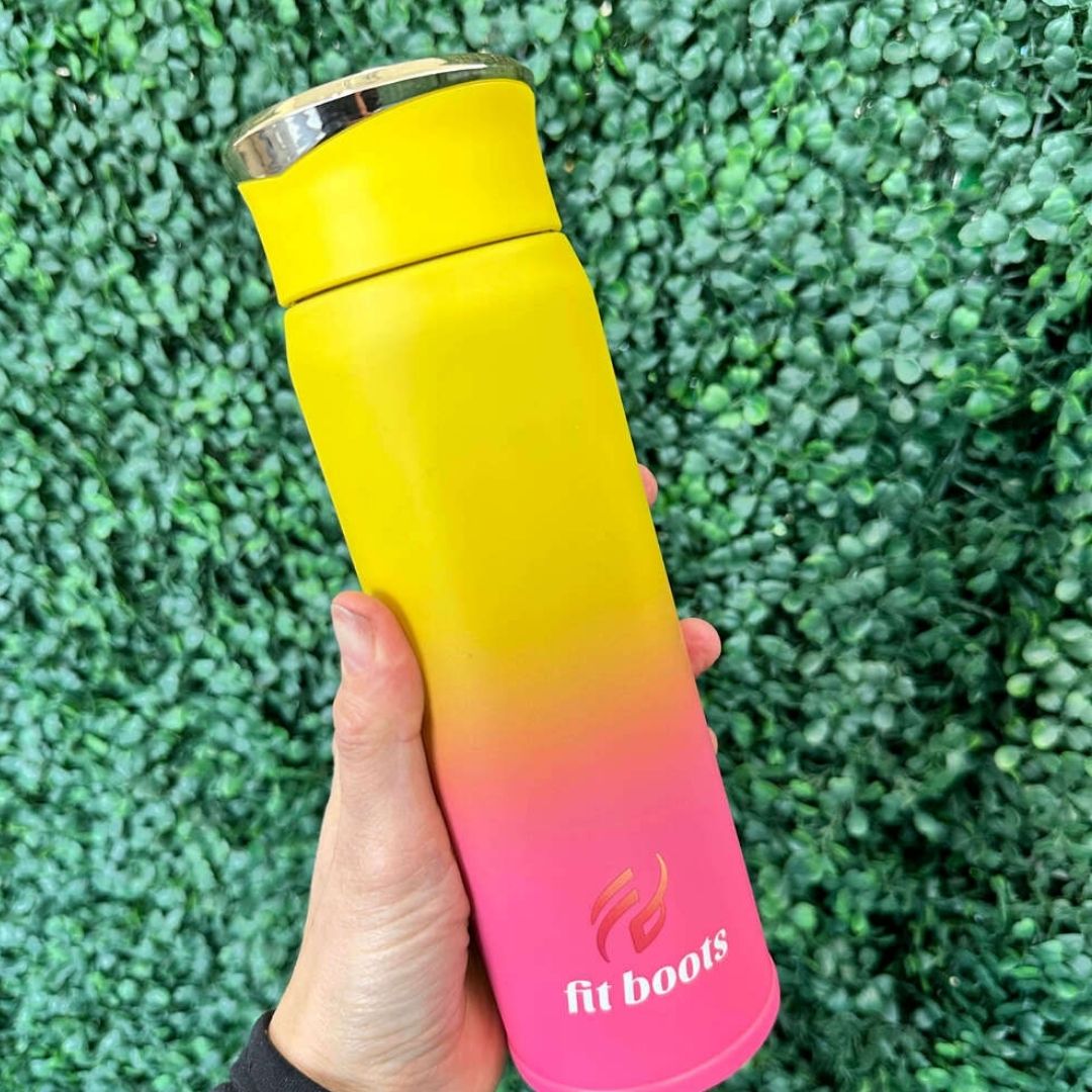 bouteille d'eau adaptée aux bottes